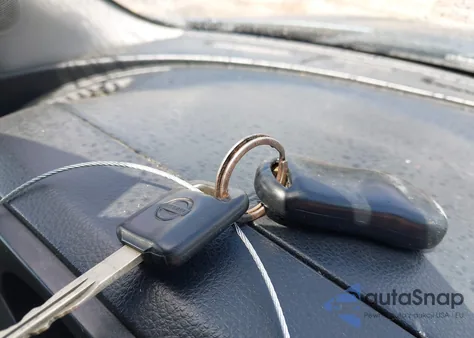 2002 Nissan Altima 2.5 S из США, поврежденный, VIN 1N4AL11D72C716002